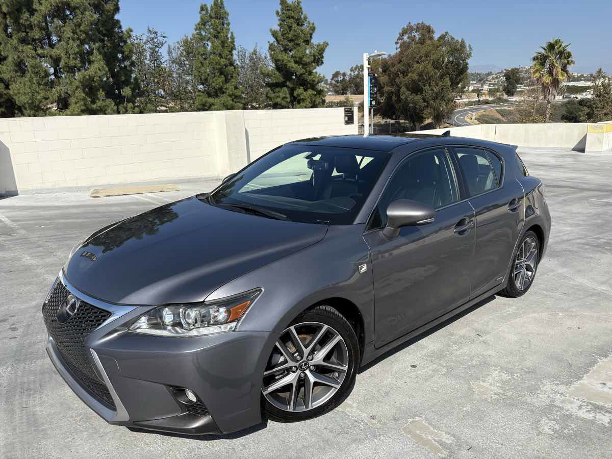 Used 2015 Lexus CT 200h image 3