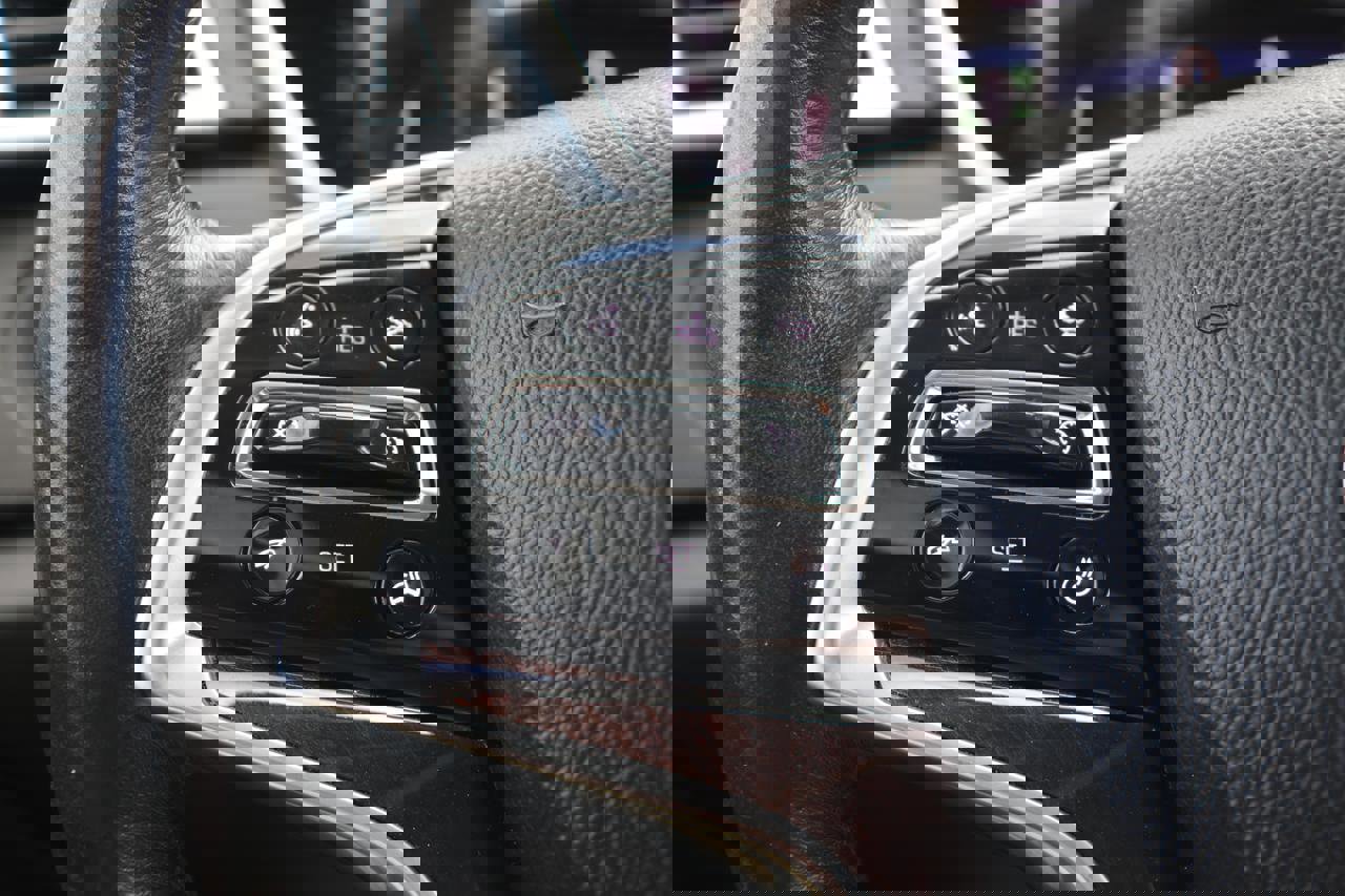 Used 2014 Cadillac SRX Performance w/ Driver Awareness Package image 32