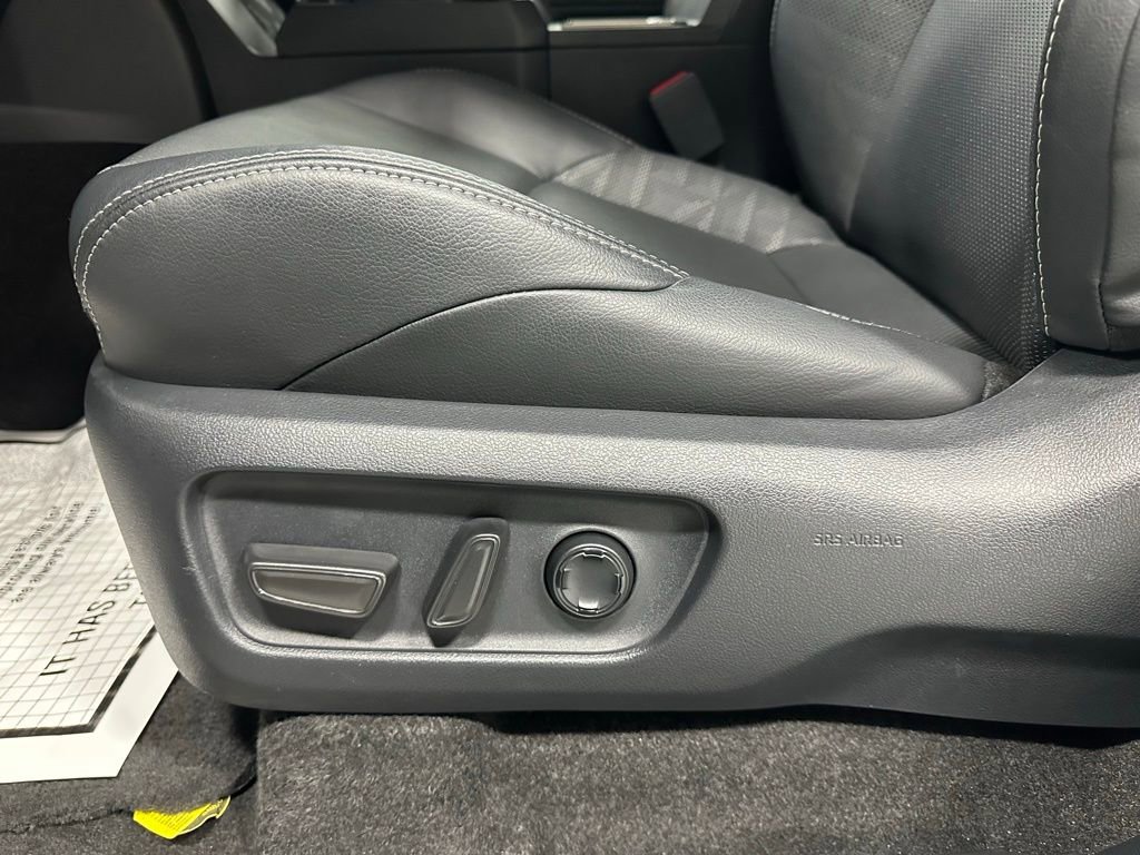 Used 2025 Toyota 4Runner TRD Off-Road Premium image 12