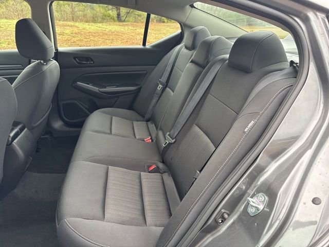 Used 2024 Nissan Altima 2.5 SV FWD image 14