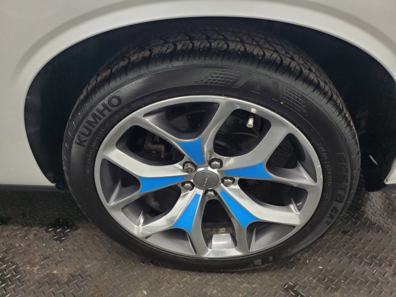 Used 2015 Dodge Challenger SXT Plus w/ Driver Convenience Group RWD image 19