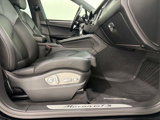 Used 2017 Porsche Macan GTS AWD/4WD image 20