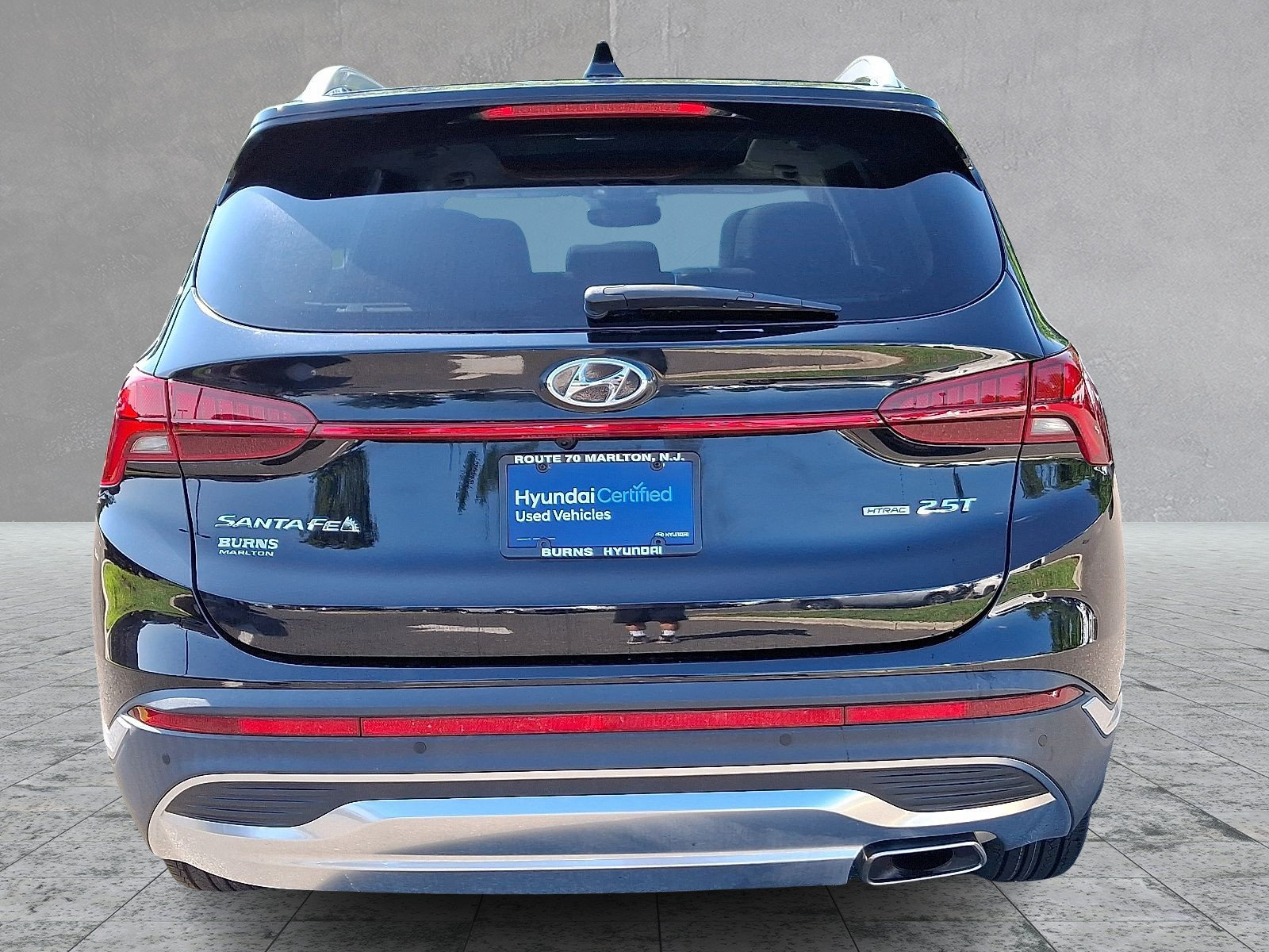 Certified 2023 Hyundai Santa Fe Limited AWD/4WD image 5