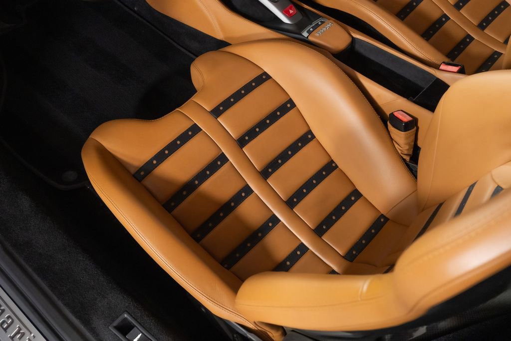Used 2017 Ferrari 488 GTB RWD image 37