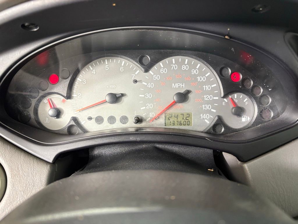 Used 2003 Ford Focus ZX5 Hatchback FWD image 24