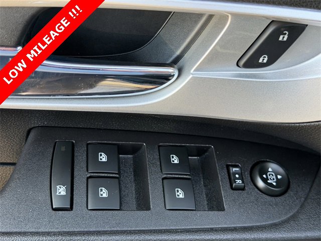 Used 2017 Chevrolet Equinox LS image 15