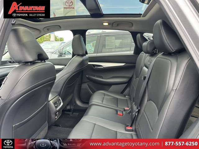 Used 2019 INFINITI QX50 Luxe w/ Navigation Package AWD/4WD image 14