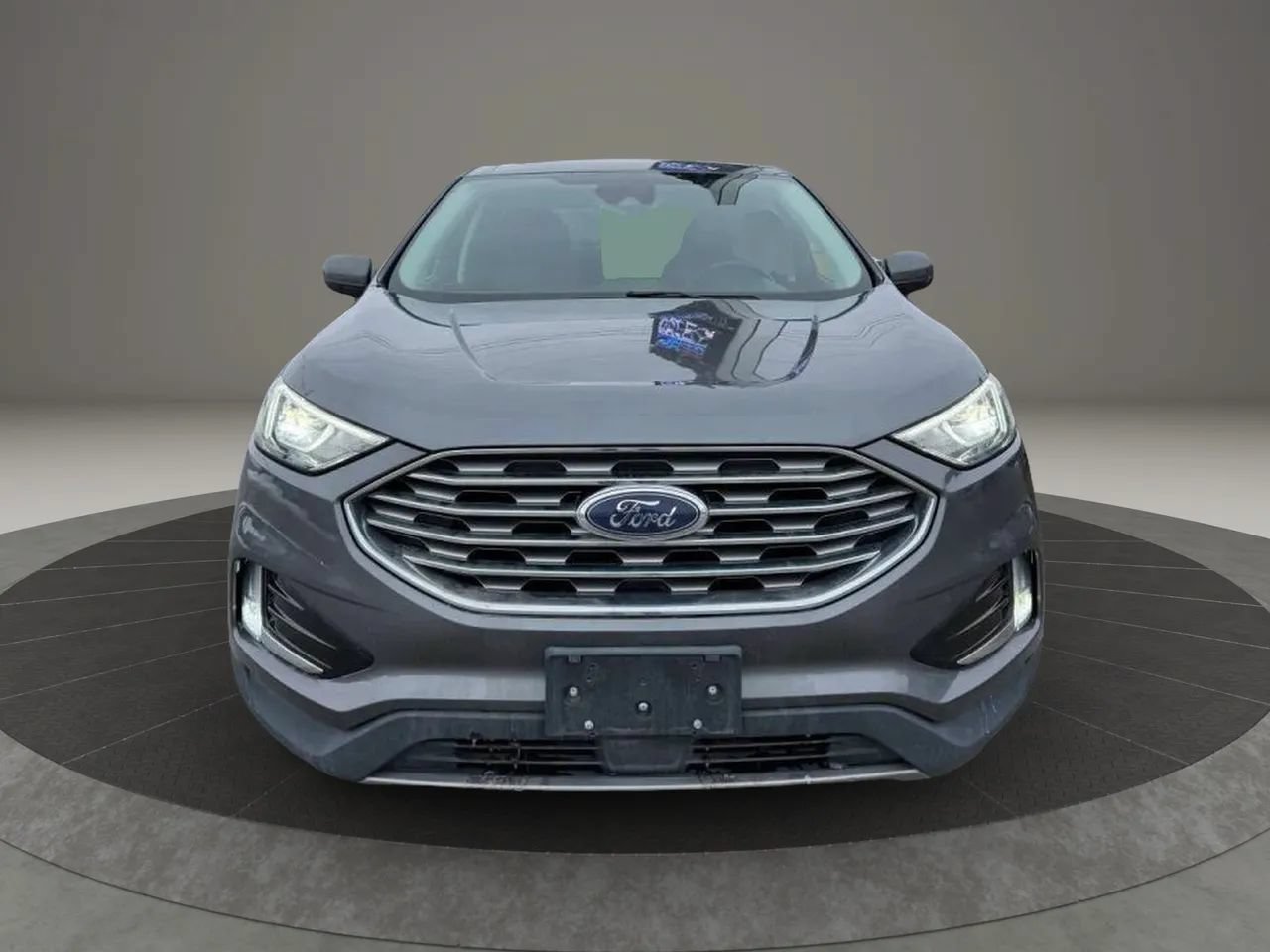 Used 2021 Ford Edge SEL w/ Cargo Accessory Package AWD/4WD image 2