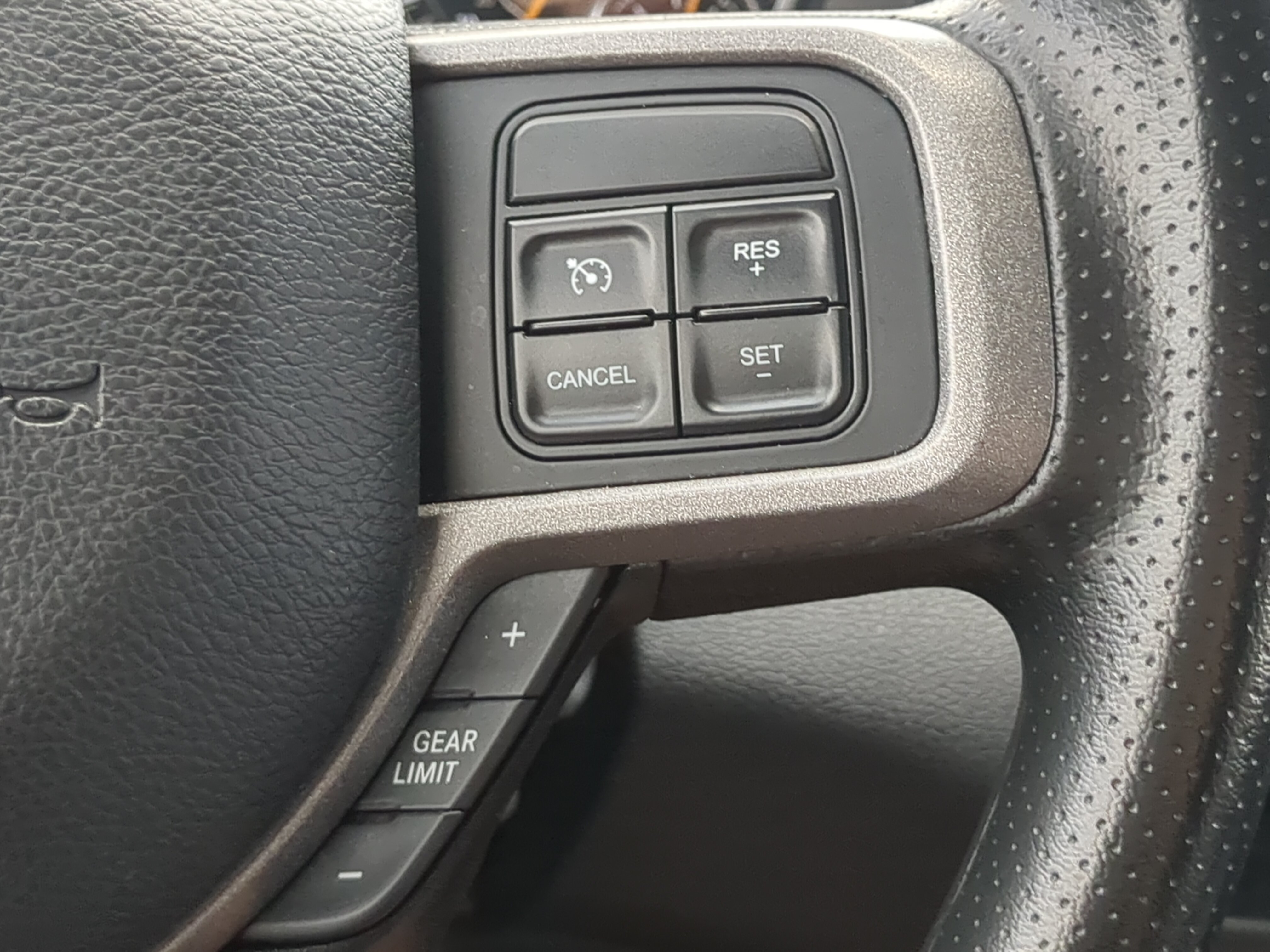 Used 2022 RAM 5500 Tradesman w/ Chrome Appearance Group RWD image 22