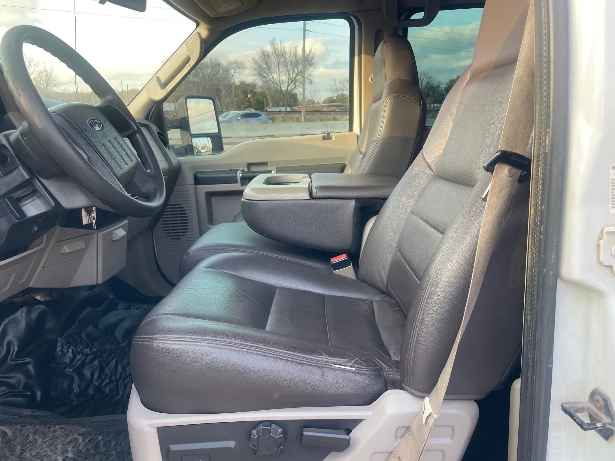Used 2008 Ford F550 2WD Crew Cab Super Duty image 18