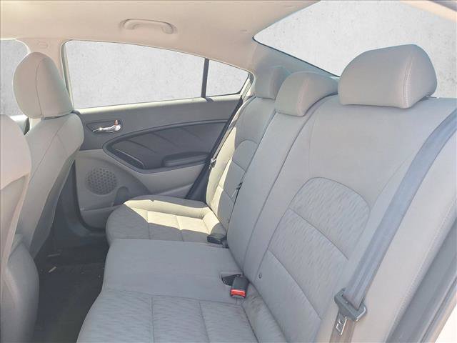 Used 2015 Kia Forte LX FWD image 14
