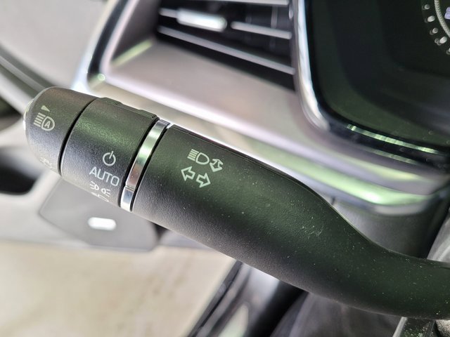 Used 2018 Cadillac XT5 Luxury w/ Driver Awareness Package image 48