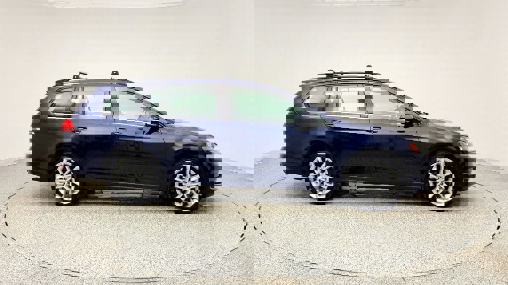 Used 2016 Volkswagen Golf SE w/ Lighting Package image 4