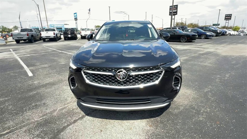 Used 2022 Buick Envision Avenir w/ Technology Package II image 3