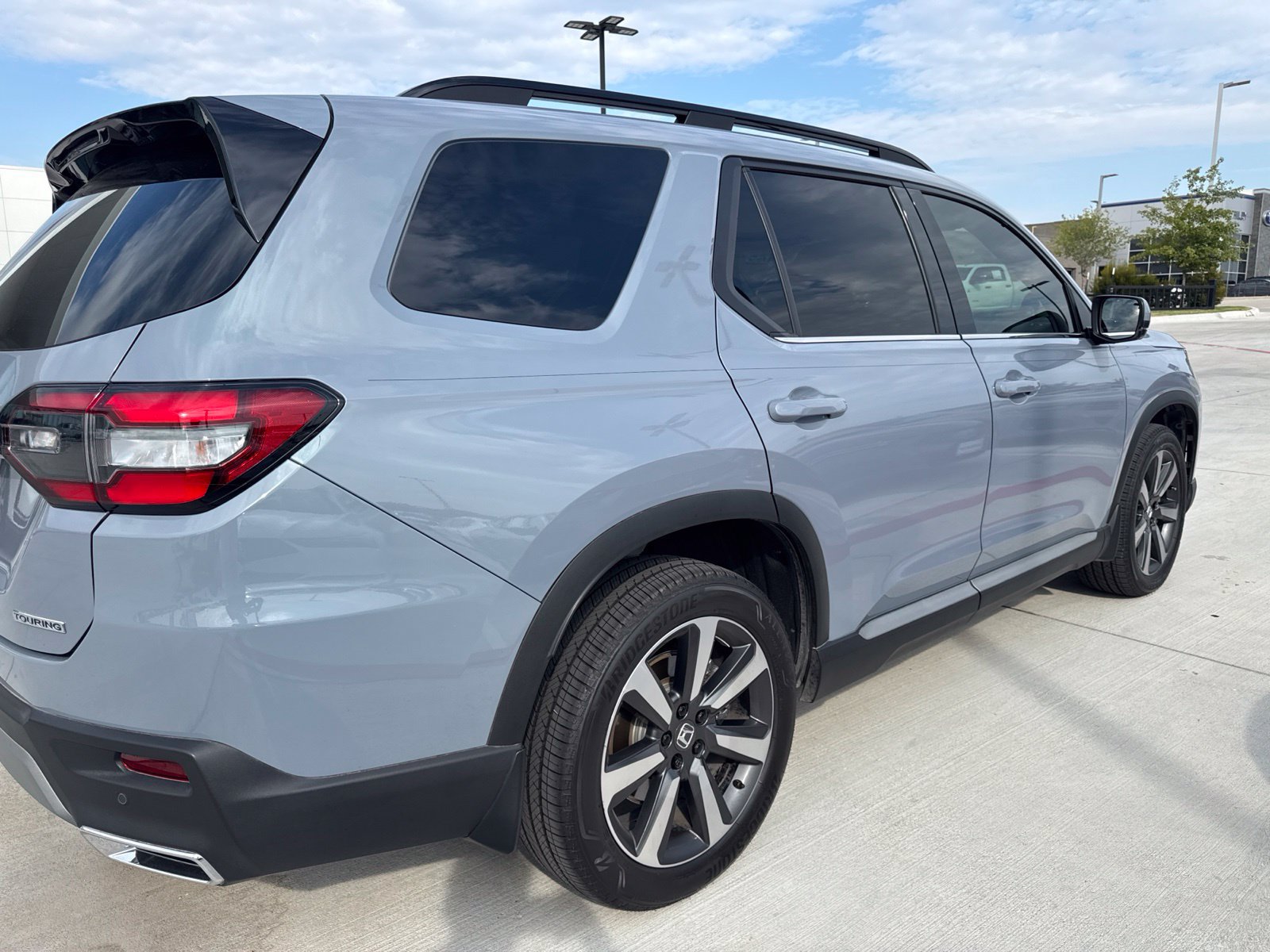 Used 2024 Honda Pilot Touring image 7