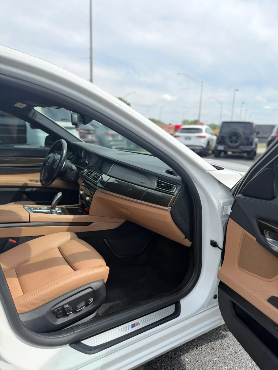 Used 2013 BMW 740Li xDrive AWD/4WD image 15