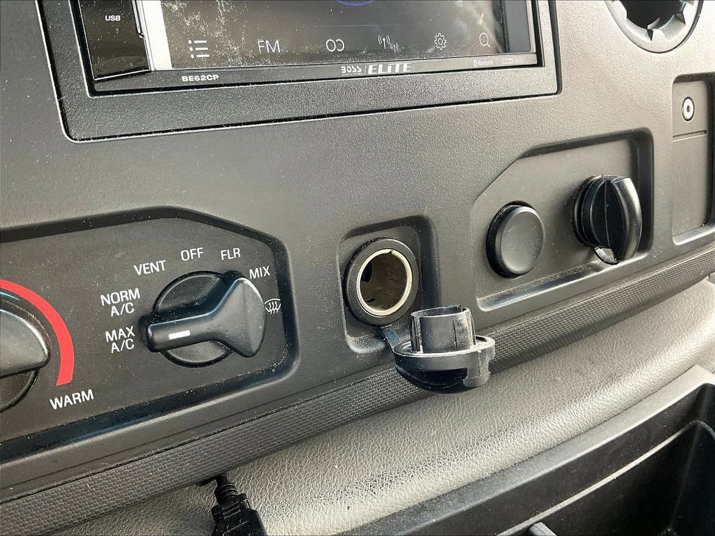 Used 2016 Ford E-350 and Econoline 350 Super Duty RWD image 15