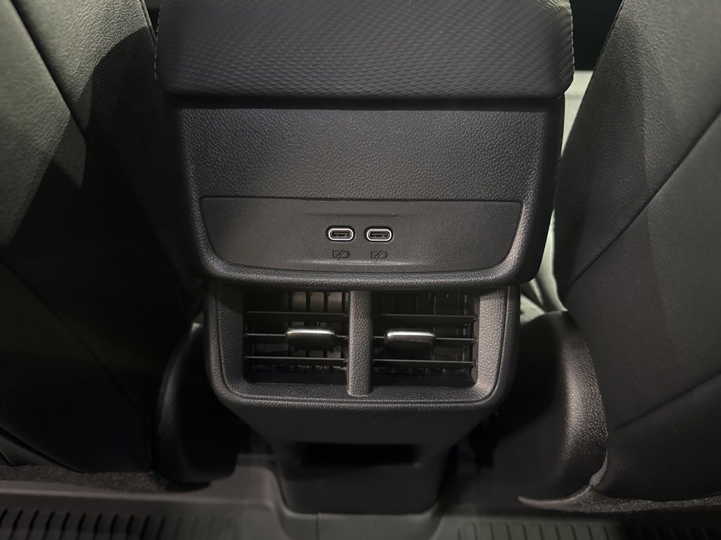 New 2026 Chevrolet Equinox LT w/ Convenience Package II image 40