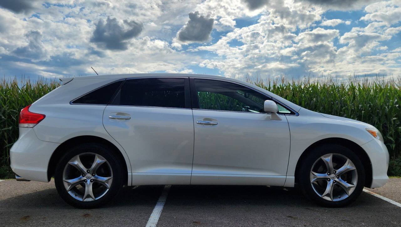 Used 2010 Toyota Venza AWD image 5