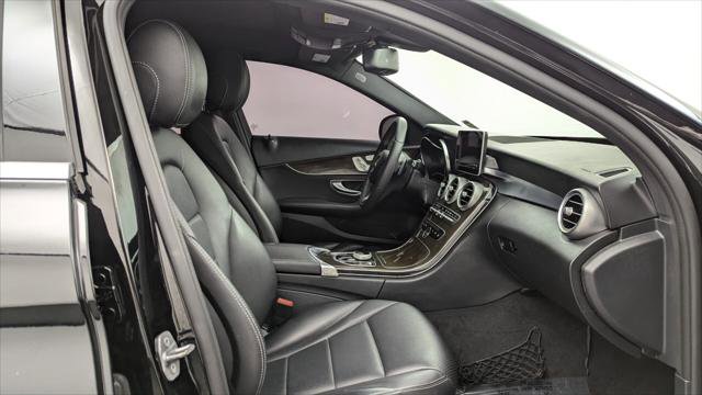 Used 2018 Mercedes-Benz C 300 Sedan w/ Premium Package image 21