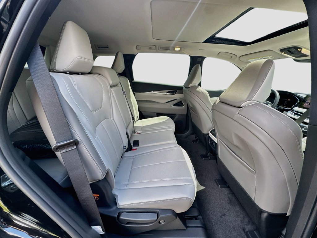 New 2027 INFINITI QX60 Luxe w/ Cargo Package FWD image 30