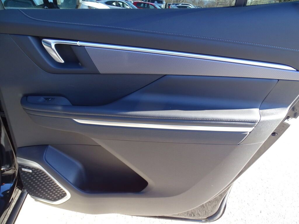 New 2025 Buick Enclave Sport Touring w/ Super Cruise Package image 11