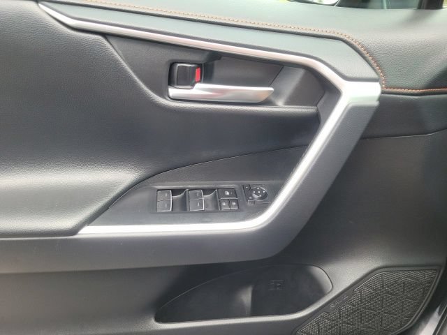 Used 2024 Toyota RAV4 Adventure AWD/4WD image 17