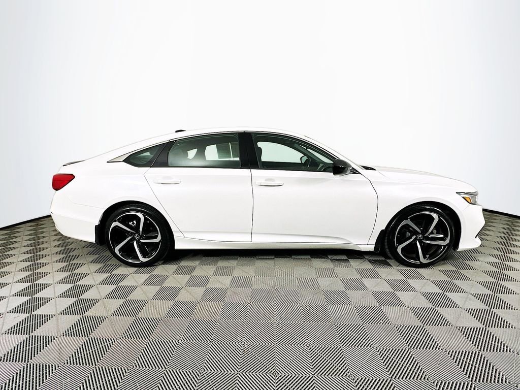 Used 2022 Honda Accord Sport image 11