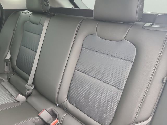 New 2026 Chevrolet Trax LT w/ Driver Confidence Package image 12