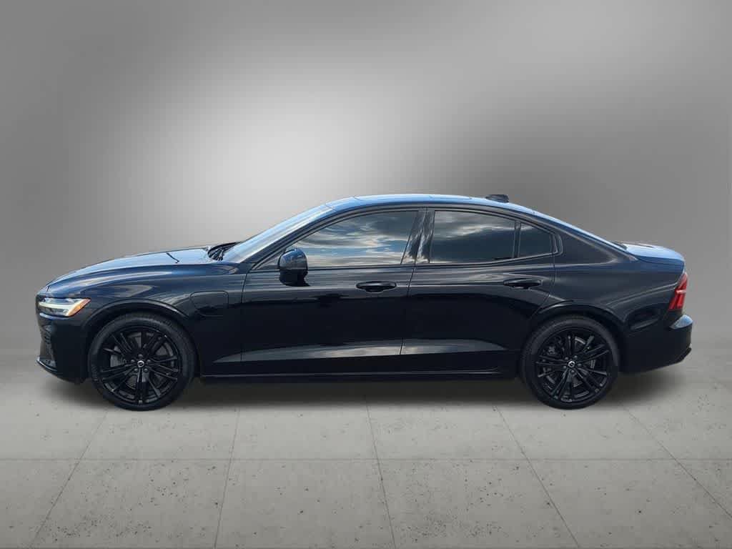 Certified 2024 Volvo S60 T8 Ultimate w/ Climate Package AWD/4WD image 3
