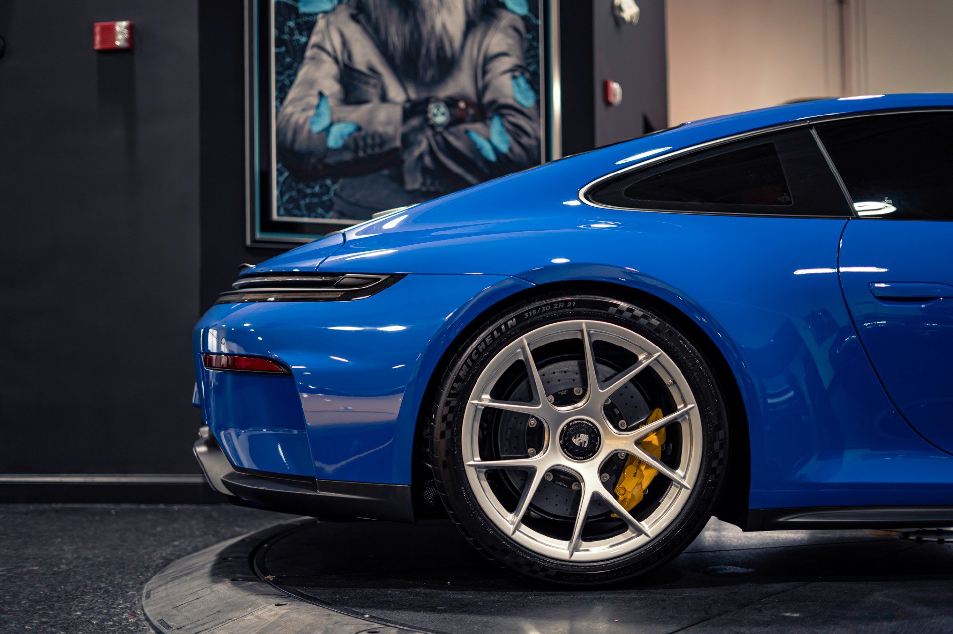 Used 2026 Porsche 911 GT3 RWD image 3