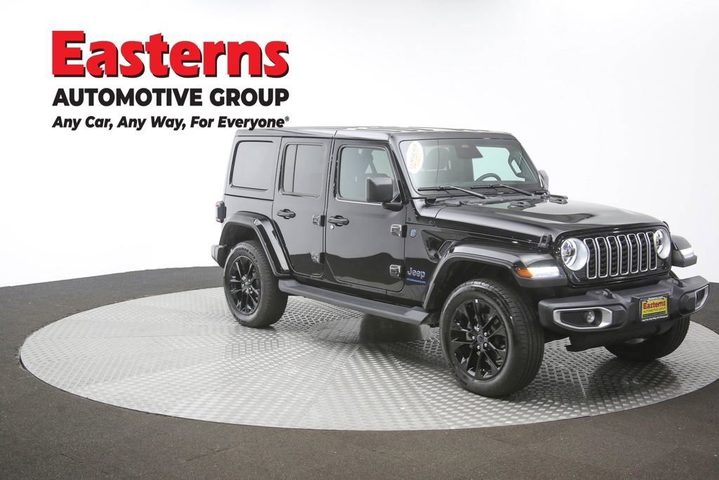 Used 2025 Jeep Wrangler Unlimited Sahara AWD/4WD image 45