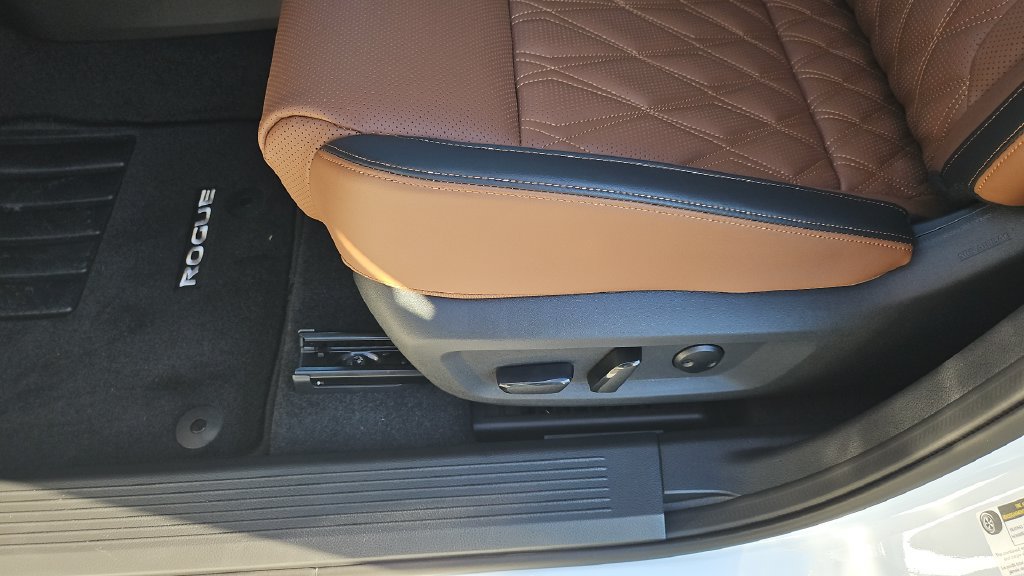 New 2026 Nissan Rogue Platinum AWD/4WD image 7