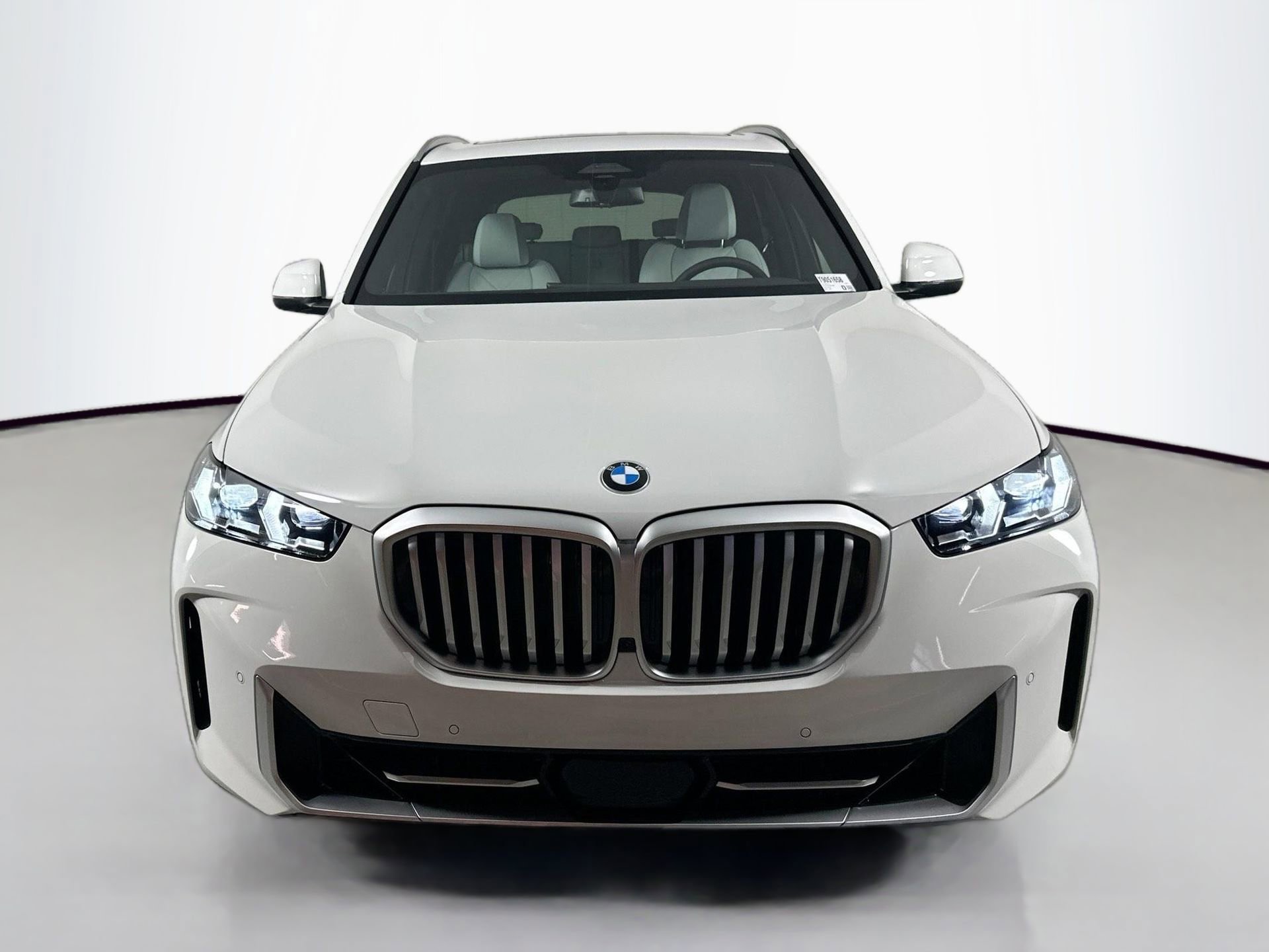 Used 2026 BMW X5 xDrive40i w/ Parking Assistance Package image 3