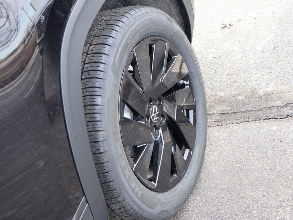 New 2026 Volkswagen Atlas SE image 40