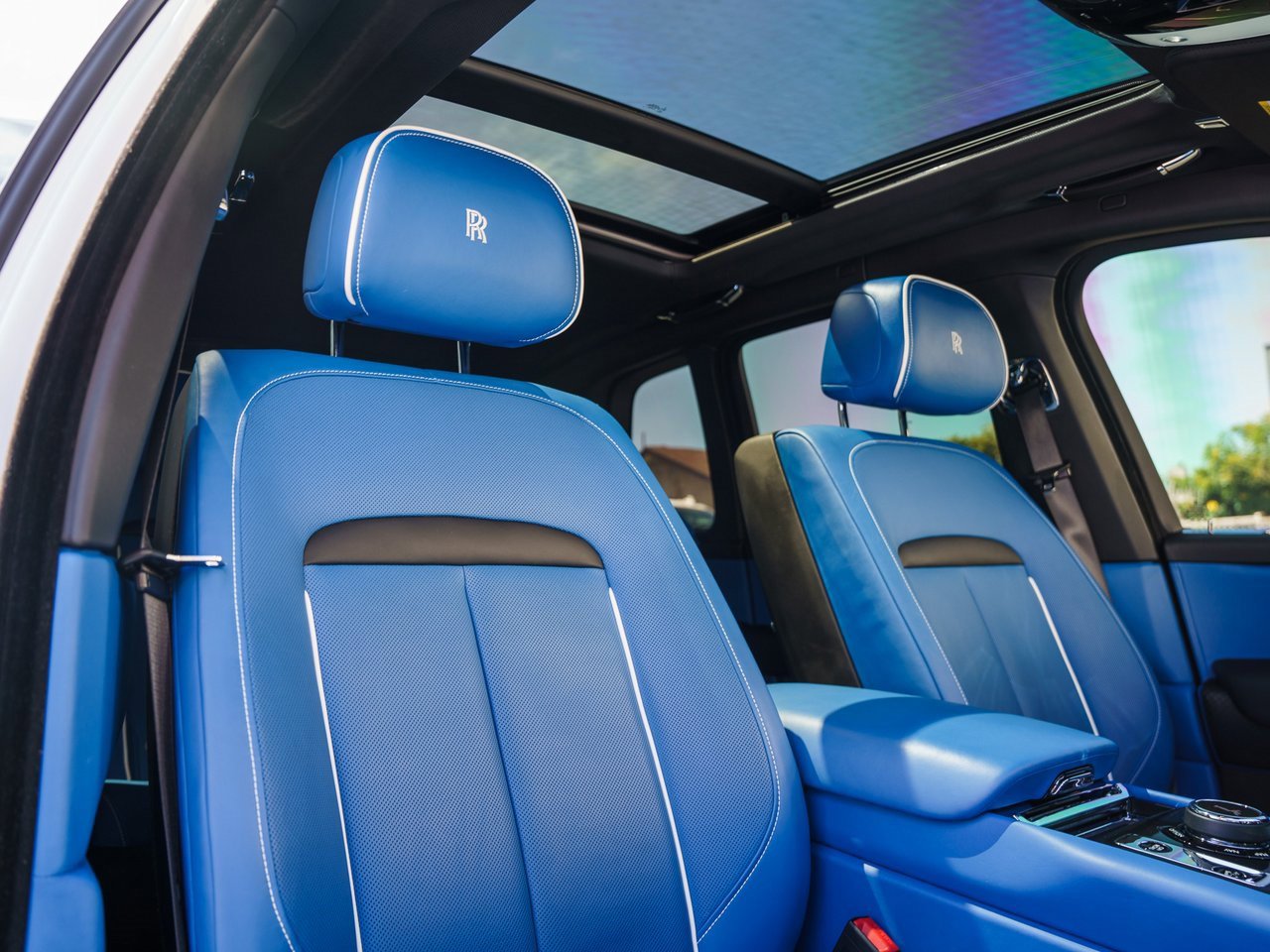 Certified 2023 Rolls-Royce Cullinan Black Badge w/ Driver's Package image 33