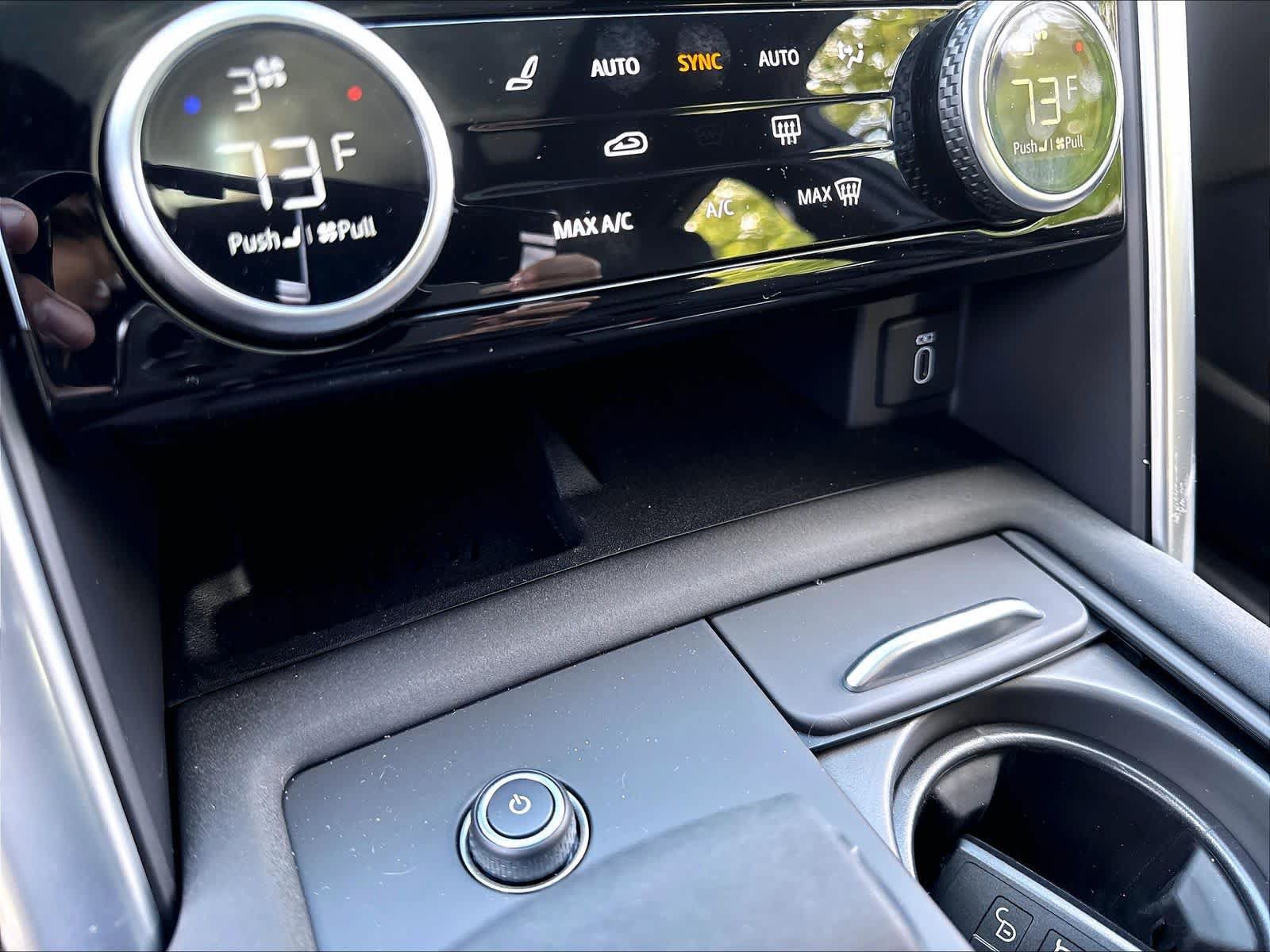 New 2026 Land Rover Discovery Dynamic SE AWD/4WD image 23