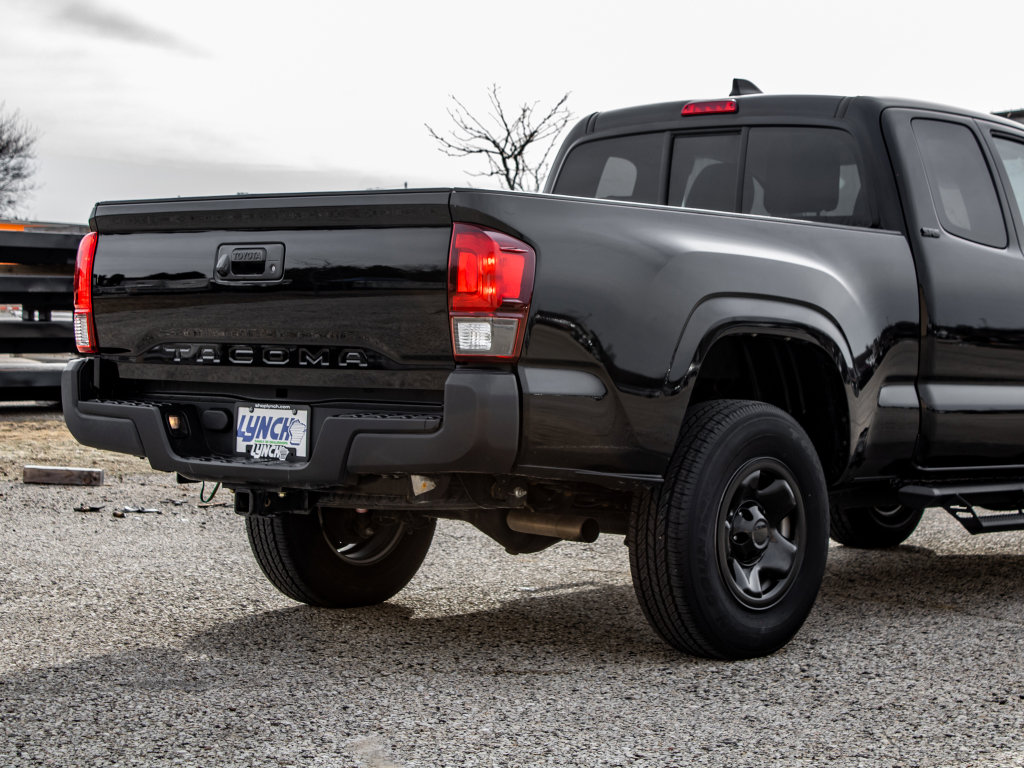 Used 2023 Toyota Tacoma SR5 image 18