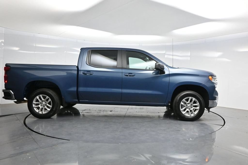 Used 2024 Chevrolet Silverado 1500 LT AWD/4WD image 39