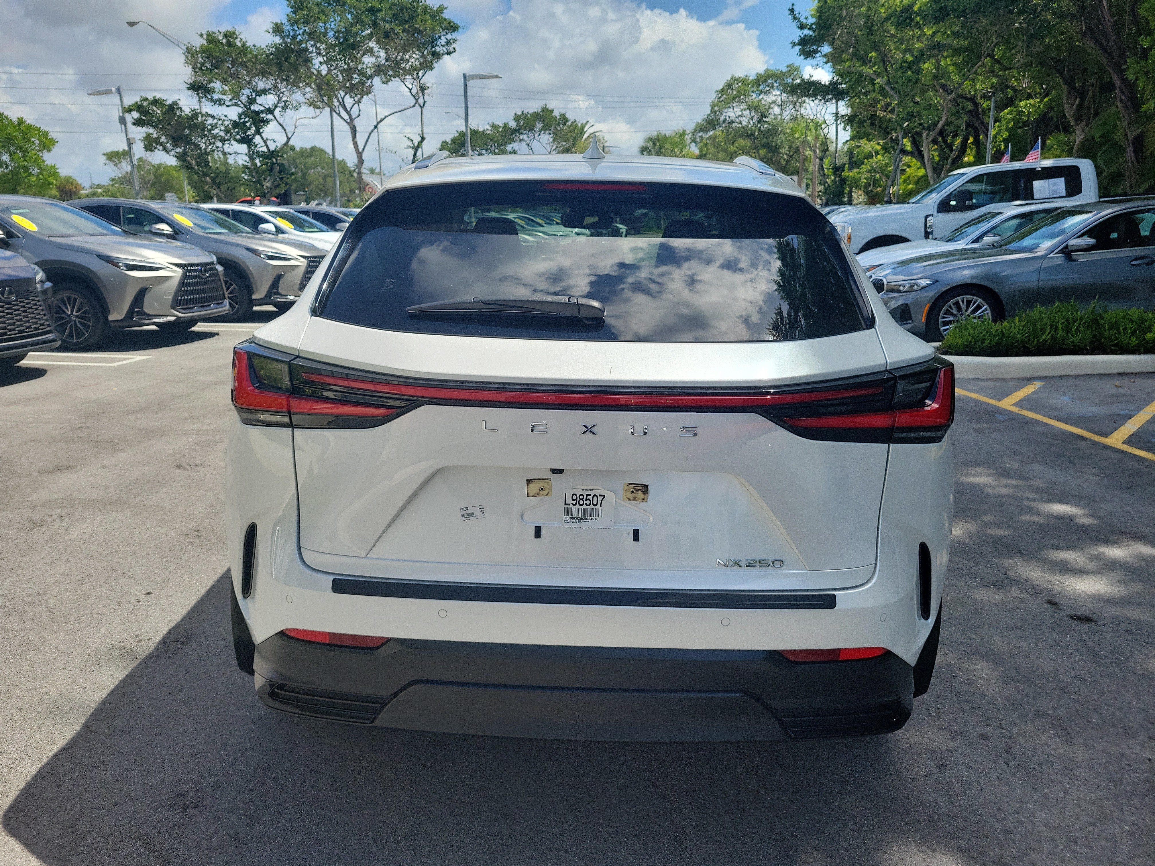 Certified 2025 Lexus NX 250 FWD w/ Accessory Package (K3) image 5