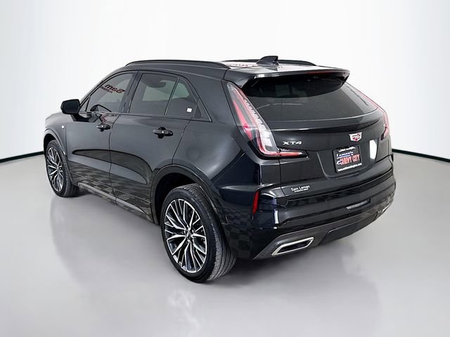 Used 2024 Cadillac XT4 Sport w/ Technology Package image 6