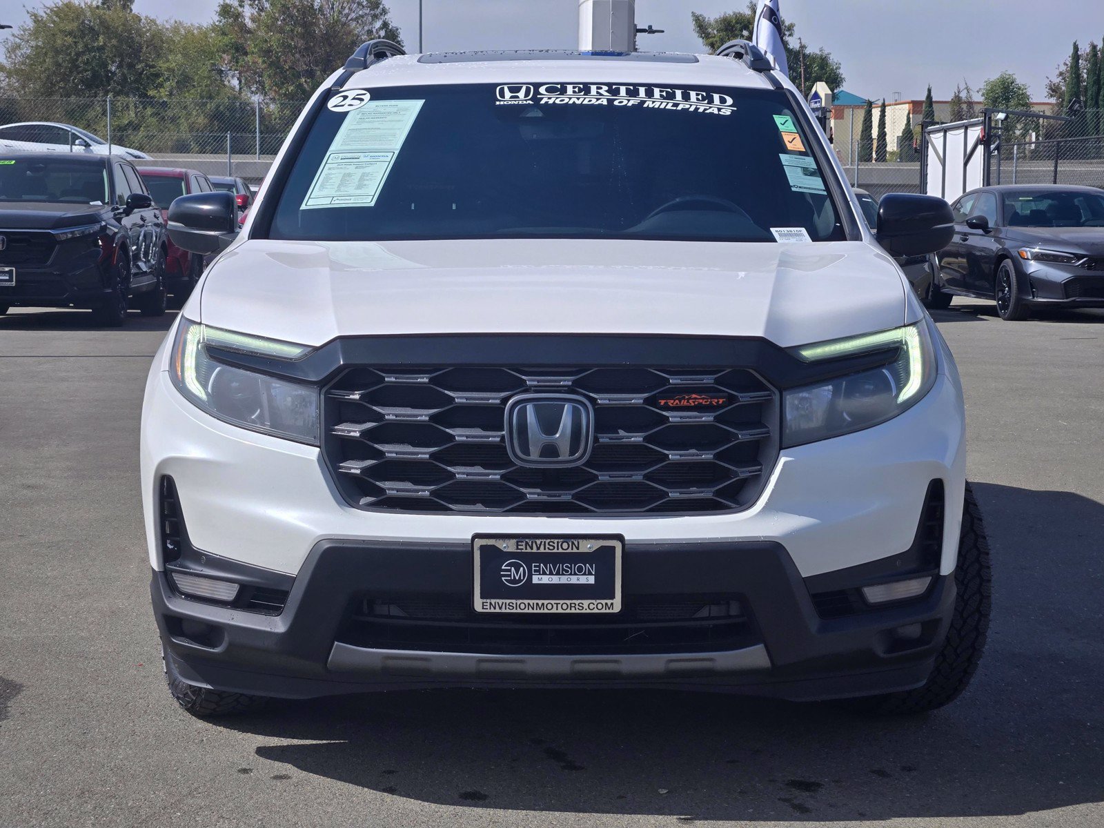 Certified 2025 Honda Passport TrailSport image 2