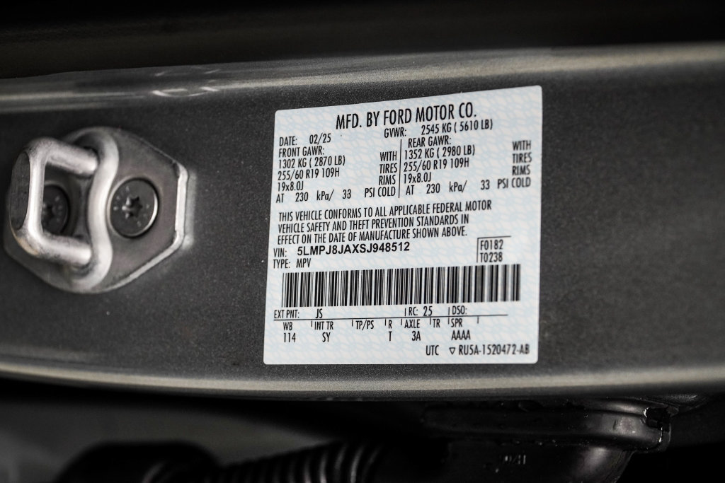 Used 2025 Lincoln Nautilus Premier AWD/4WD image 51