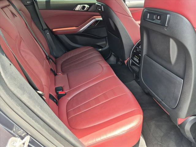 Used 2022 BMW X6 xDrive40i w/ M Sport Package AWD/4WD image 21