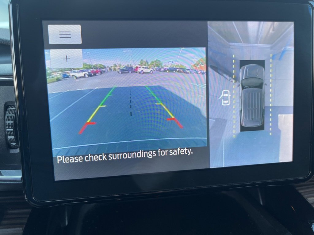 Used 2023 Ford Explorer Limited image 19