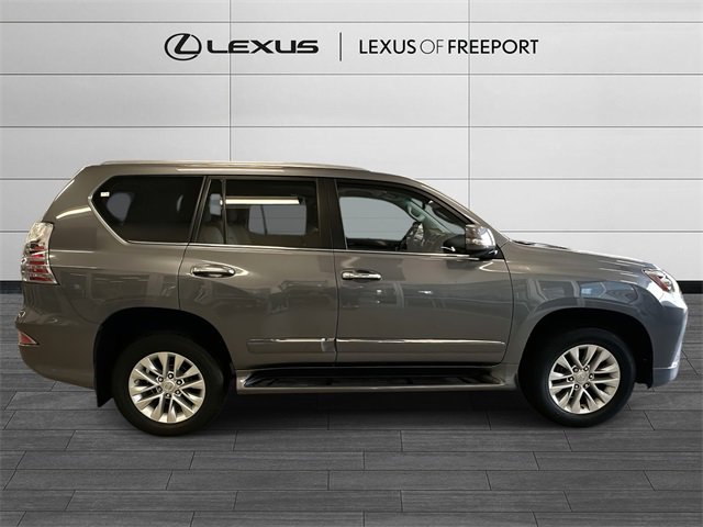 Used 2019 Lexus GX 460 image 2