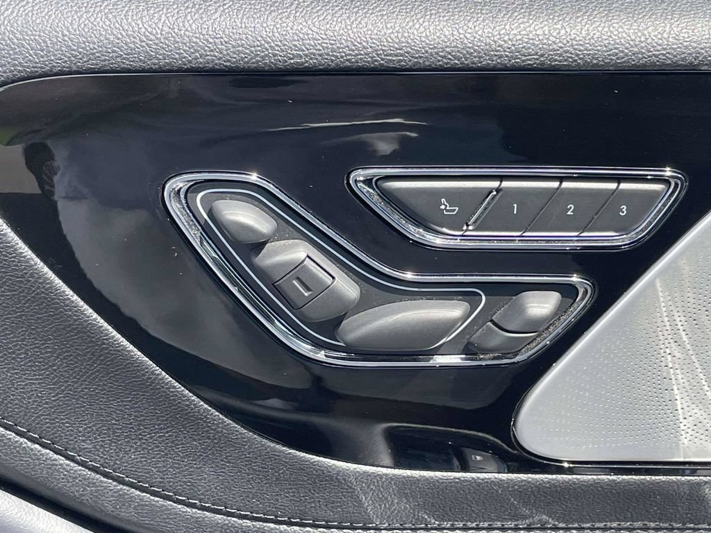 Used 2021 Lincoln Aviator Reserve w/ Equipment Group 201A RWD image 14