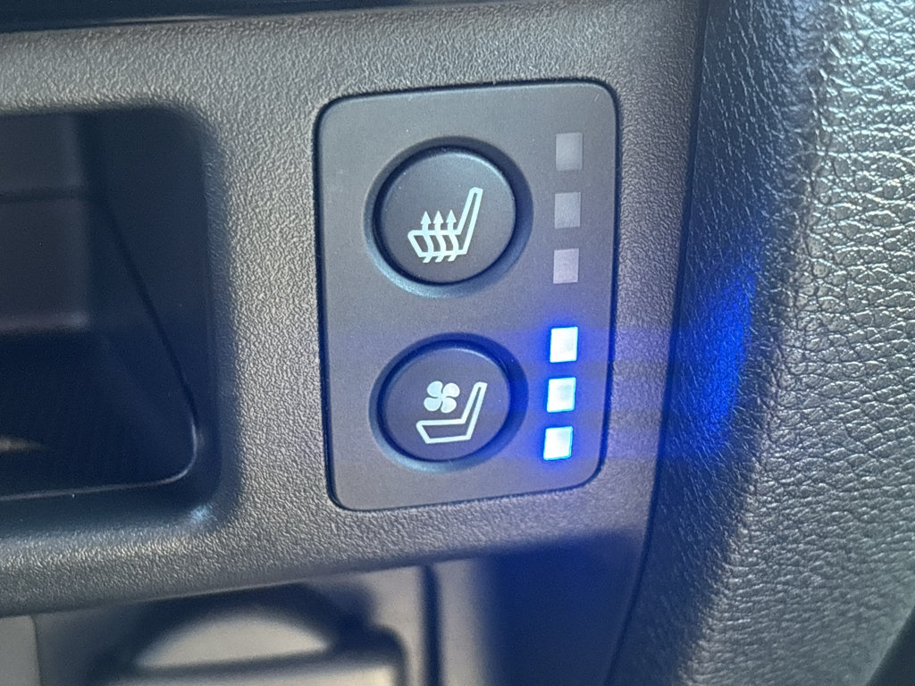 Used 2025 Honda Ridgeline Black Edition image 21