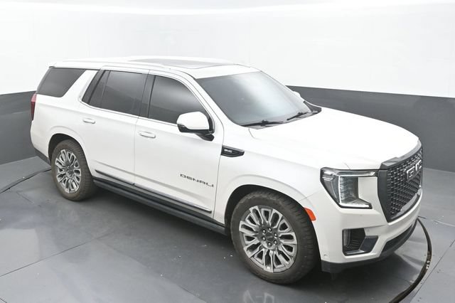 Used 2023 GMC Yukon Denali Ultimate AWD/4WD image 13