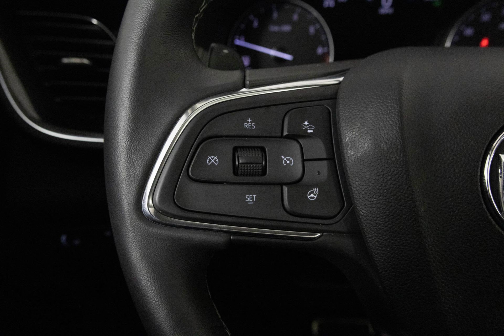 Certified 2023 Buick Envision Essence w/ Sport Touring Package image 28